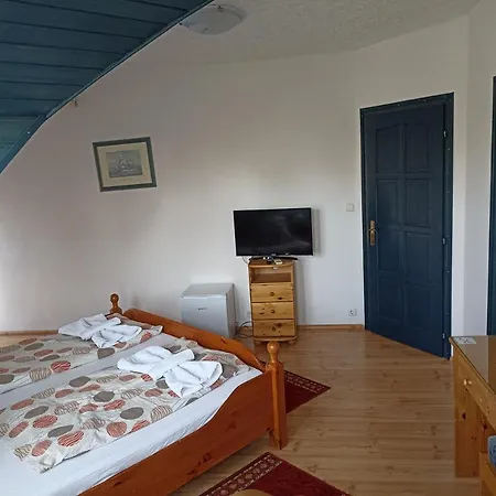 Muschel Panzio Vendégház 4*