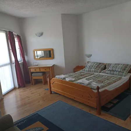 Muschel Panzio Guest house Keszthely