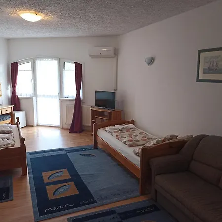 Muschel Panzio Guest house *