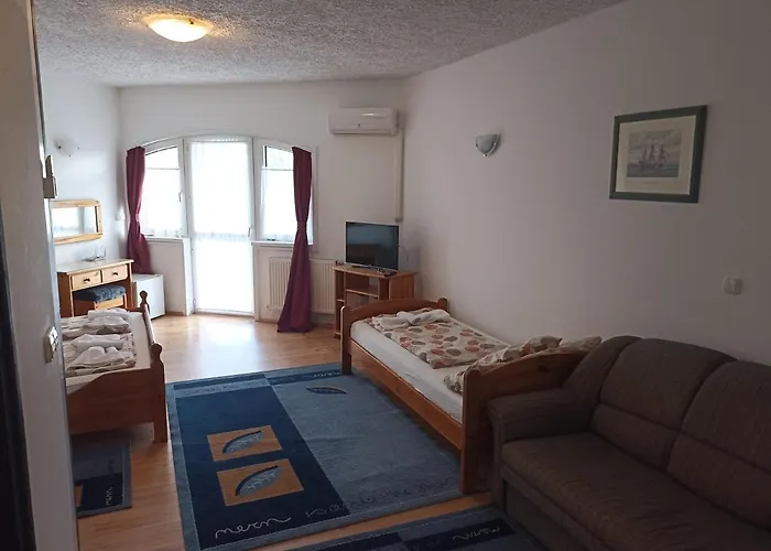 Muschel Panzio בית הארחה 4*